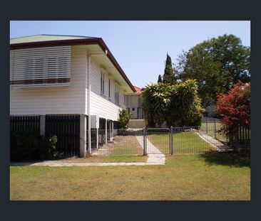 Classic Charm Positioned on a Generous Block - Photo 6