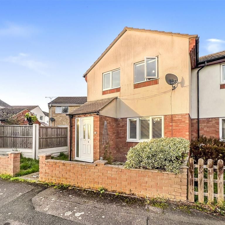 3 bedroom semi-detached house to rent - Photo 1