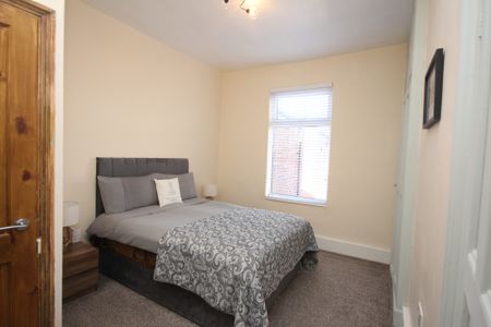 Bridge Road, Preston - Photo 2