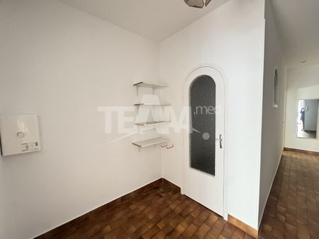Location Appartement 2 pièces 55m² SETE 34200 - Photo 5