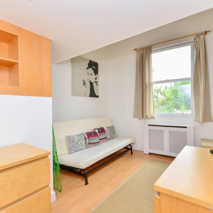 Flat 25A West Cromwell Road, Earls Court SW5 9QL - Photo 1