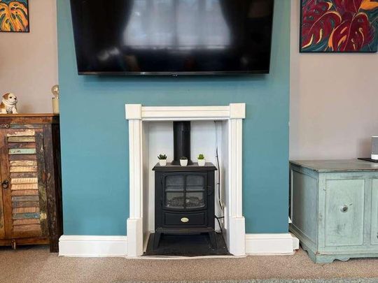 Coulsdon Road, Coulsdon, CR5 - Photo 1