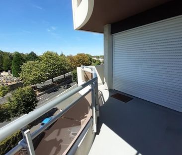 Location Appartement 3 pièces 77m² - Photo 5