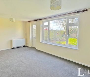 3 bedroom detached house to rent - Photo 2
