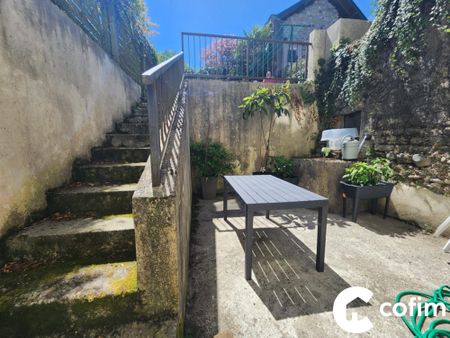 Location Appartement 3 pièces 50m² OLORON STE MARIE 64400 - Photo 5