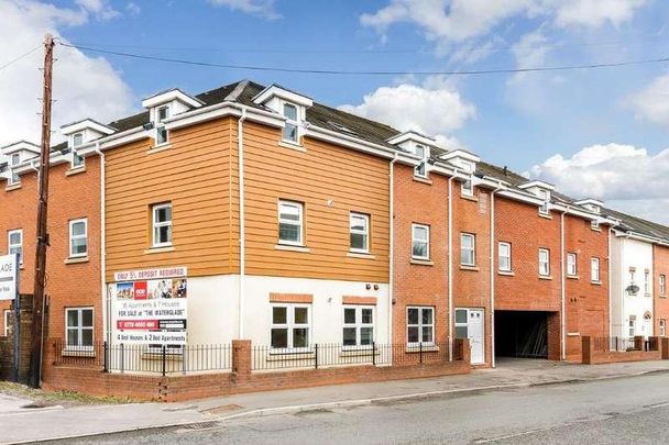 Rosehill, Willenhall, WV13 - Photo 1
