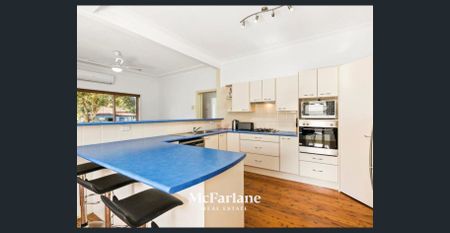 Welcome to 61 Lowry Street! - Photo 5