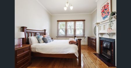 FULLY FURNISHED - CONTACT AGENT FOR AVAILABILITY - Photo 3