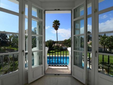 6 bedroom luxury Villa for rent in Marbella, Andalusia - Photo 2