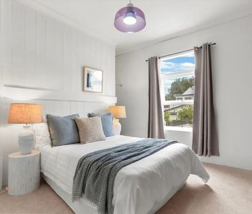 Classic Charm Meets Contemporary Living - Photo 3