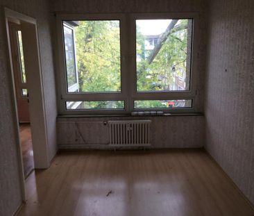 Demnächst frei! 4-Zimmer-Wohnung in Düsseldorf Garath - Photo 1