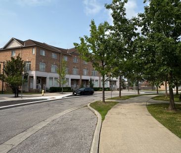For Lease - 10 Greensborough Village Circle Unit# 27, Markham, Ontario - Photo 5