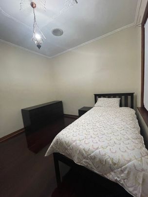 West Croydon - Photo 1