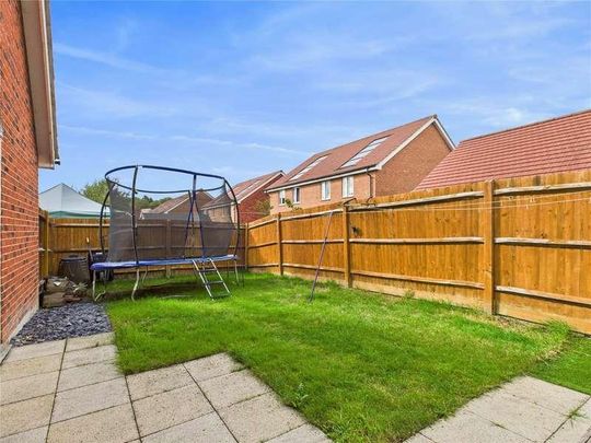 Jade Way, Crawley, West Sussex, RH10 - Photo 1