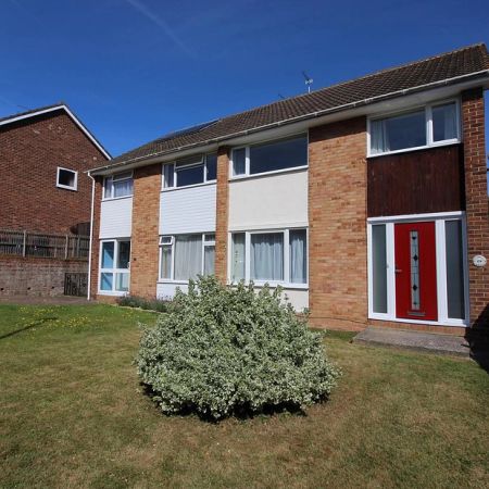 Long Meadow Way, CT2 7BT, Canterbury - Photo 3