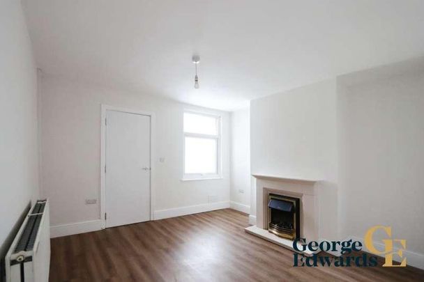 Moira Road Donisthorpe, DE12 - Photo 1