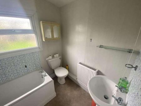 Milton Road, Gillingham, ME7 - Photo 2