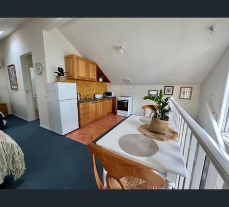 2/25 Johnson Street, Ballarat Central, Vic 3350 - Photo 2