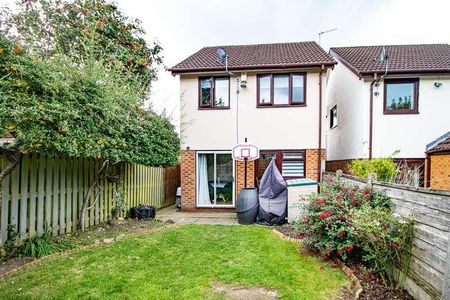 Kentwell Drive, Macclesfield, SK10 - Photo 2