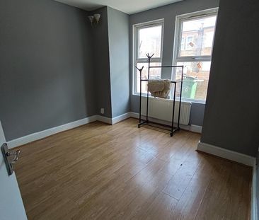 Room in a Shared House, Fulbourne Road, E17 - Photo 3