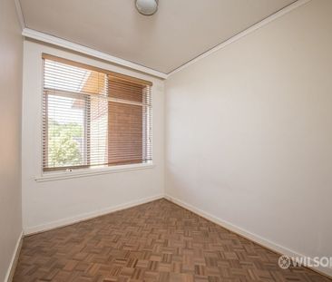 Spacious 2 Bedroom apartment - Photo 3