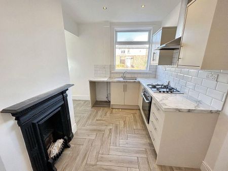 Beverley Road, Low Fell, Gateshead, Tyne and Wear, NE9 5UH - Photo 4