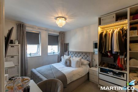 3 bedroom terraced house to rent - Photo 4