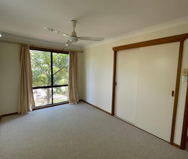 Three Bedroom Family Home - Photo 6