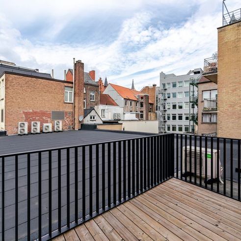 Appartement te huur - Photo 1