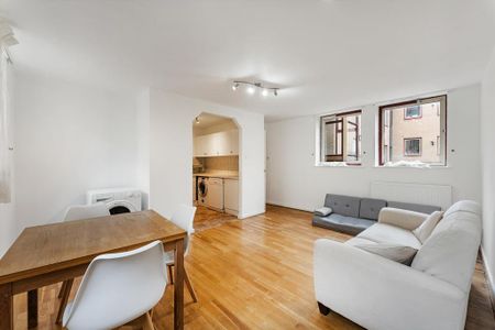 2 bedroom flat to rent - Photo 2