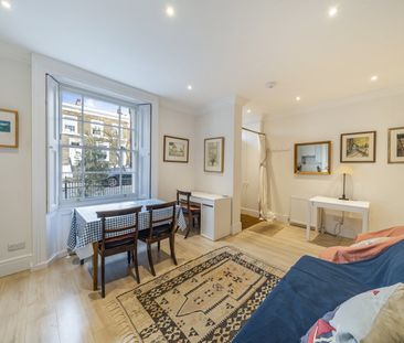 Flat to rent - Claylands Road, London, SW8 - Photo 1