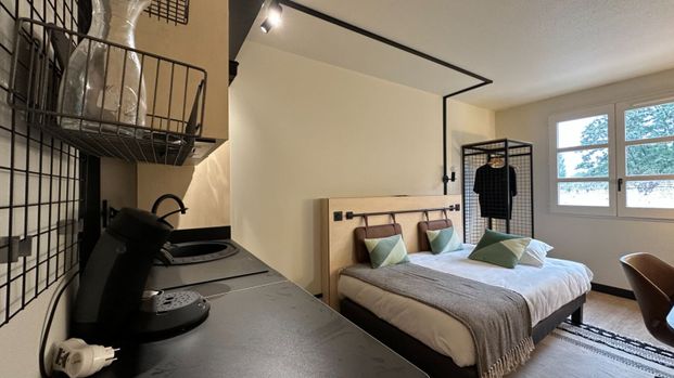 Dans Résidence Hôtelière, Studio meublé de 19 m2, Royalieu proche de l'ESCOM - Photo 1