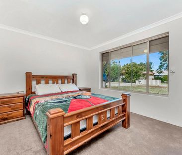 Ideal Family Home! - Photo 2