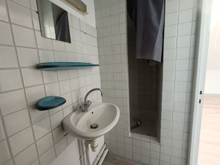 Location Appartement 1 pièce 10m² REIMS 51100 - Photo 3