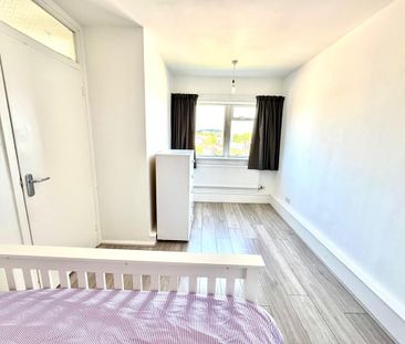 3 bedroom apartment to rent - Photo 6
