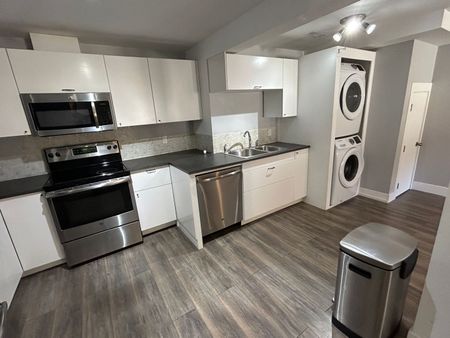 2 bed/1 bath Suite in Rose Valley - Photo 3