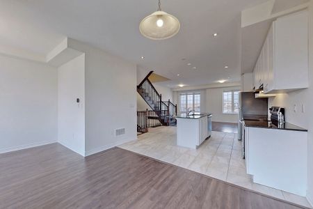 For Lease - 12 Fiesta Way, Whitby, Ontario - Photo 4