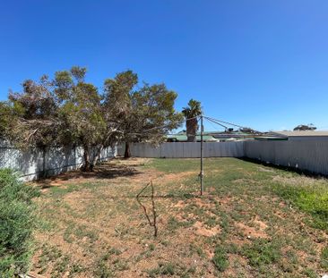 To register & apply for this property, please use this link: https:... - Photo 1