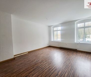 Geräumige 3-Raum-Familienwohnung im Grünen - Krumhermersdorfer Straße in Zschopau! - Foto 4