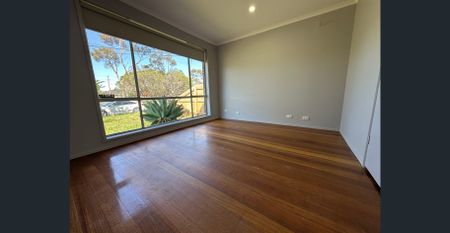 Surrounded by amenities - Photo 5