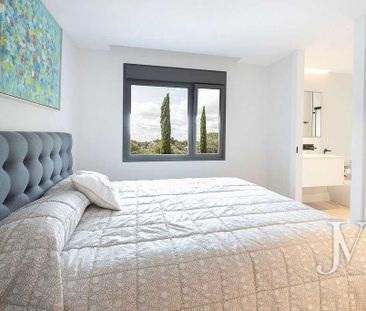 6 room luxury House for rent in Madrid, Autonomous Region of Madrid - Photo 4