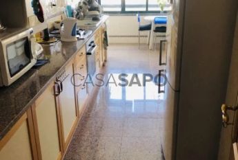 Apartamento T3 para alugar em Oeiras