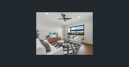 Huge Family Home With Designer Fixtures ! - Photo 3