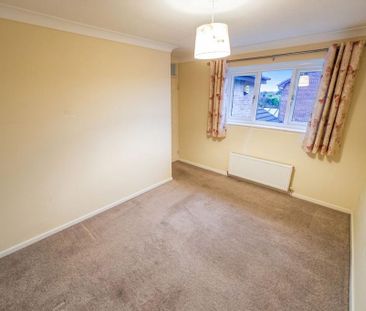 4 bedroom detached house to rent - Photo 3