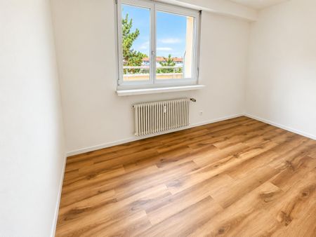 Wohnen im Dreiländereck: Attraktive Attikawohnung am Wiesendamm - Photo 2