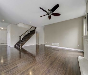 For Lease - 2 Bowkett Drive, Richmond Hill, Ontario - Photo 4