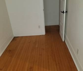 1,700/ Beautiful - 1455 W 8th Av - Photo 3