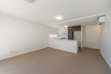 2407/27 Charlotte Street, Chermside QLD, Belconnen - Photo 4