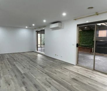 “Spacious 3-Bedroom Home for rental - Close to M1 and Local Schools” - Photo 2