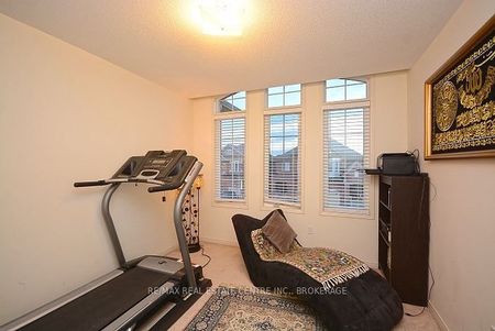 For Lease - 781 Shanks Heights, Milton, Ontario - Photo 2